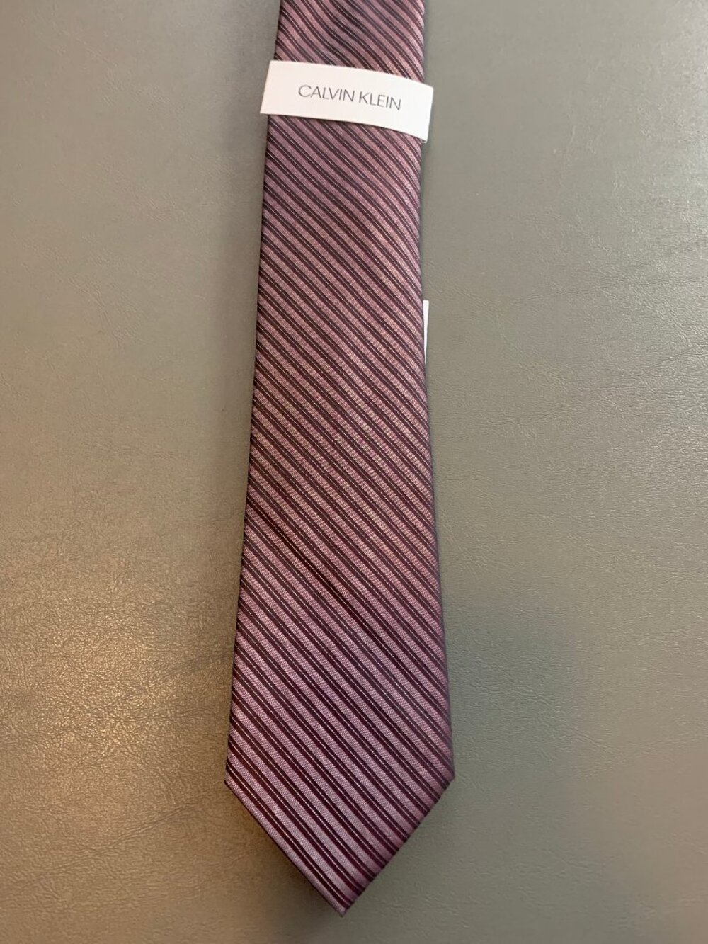 Calvin Klein Men's Polyester Silk Blend 3'' Neck Tie, Burgundy Glitz, One Size
